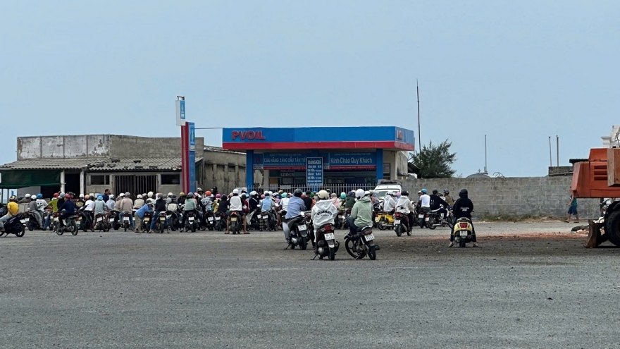 Lâm Đồng đề nghị Quân khu 7 hỗ trợ xăng dầu cho Đặc khu Phú Quý